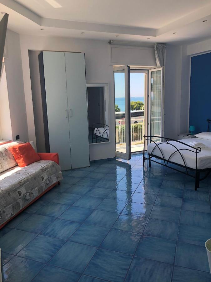 Blue Sea Salerno Hotel ภายนอก รูปภาพ