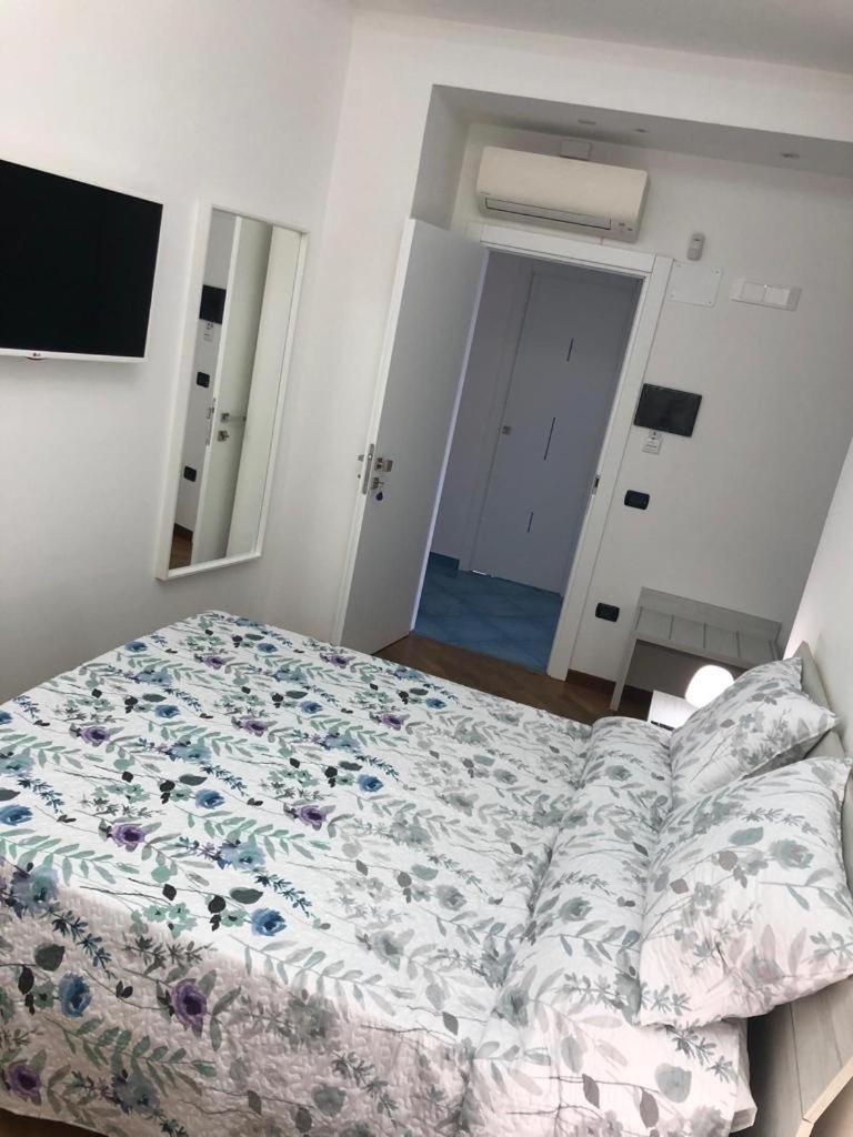 Blue Sea Salerno Hotel ภายนอก รูปภาพ