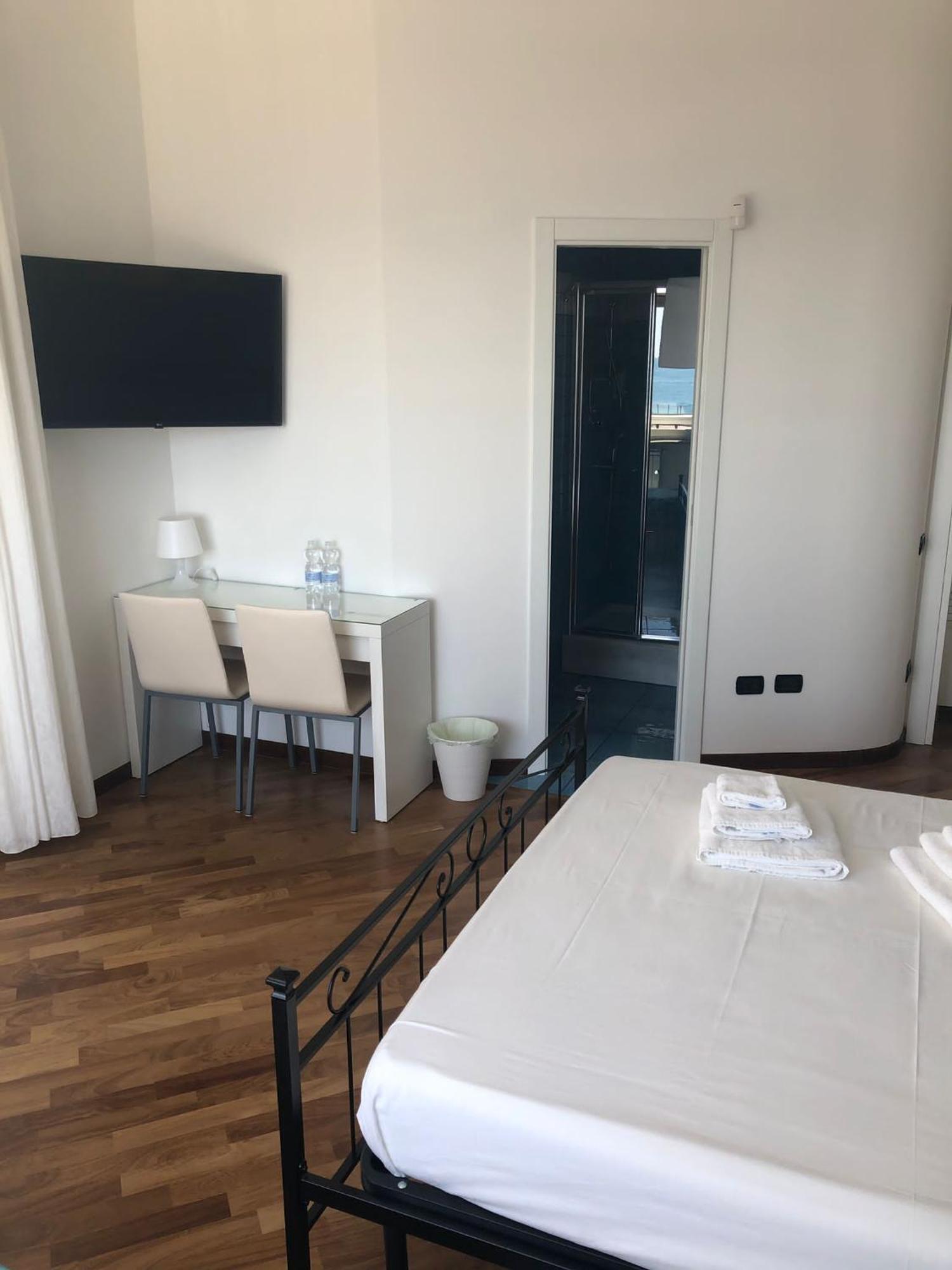 Blue Sea Salerno Hotel ภายนอก รูปภาพ